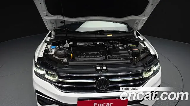 Volkswagen Tiguan — Фото автомобиля 9