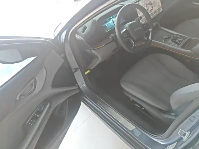 BYD Seal — Фото автомобиля 15