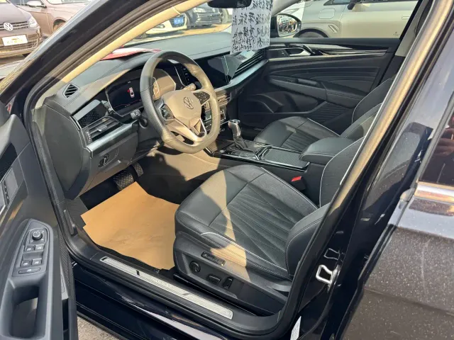 Volkswagen Passat — Фото автомобиля 2