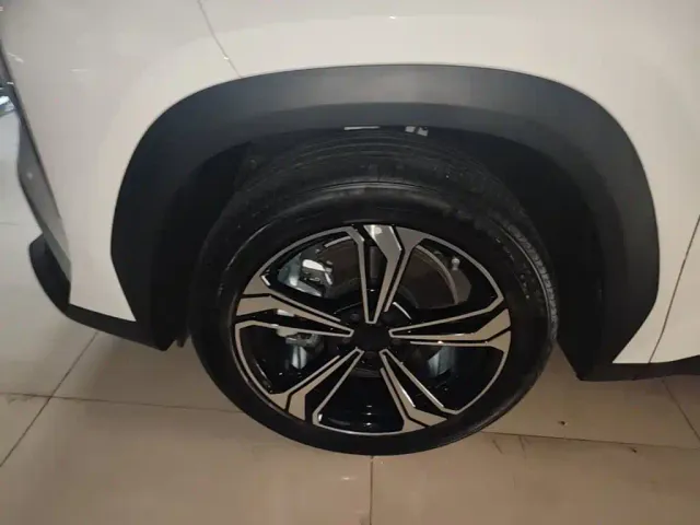 Geely Galaxy L7 — Фото автомобиля 22