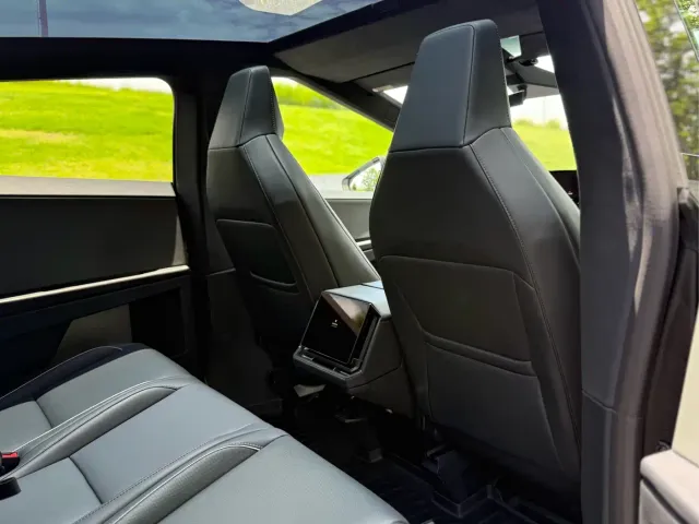 Tesla Cyber Off-Road Traveler — Фото автомобиля 20