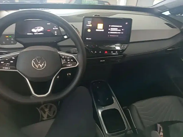 Volkswagen ID.3 — Фото автомобиля 9