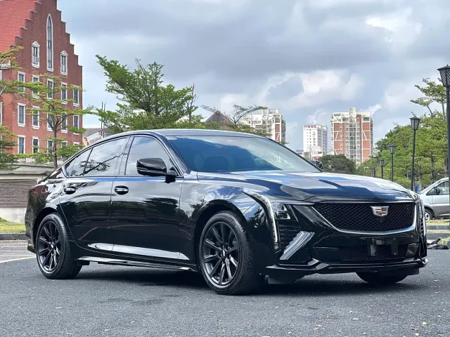 Cadillac CT5 — Фото автомобиля 3