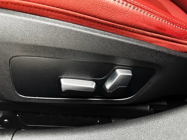 BMW 3 Series — Фото автомобиля 11