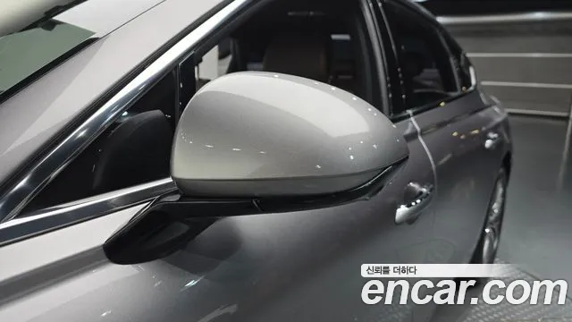 Genesis G80 Бензин 2.5 турбо 2WD — Фото автомобиля 30