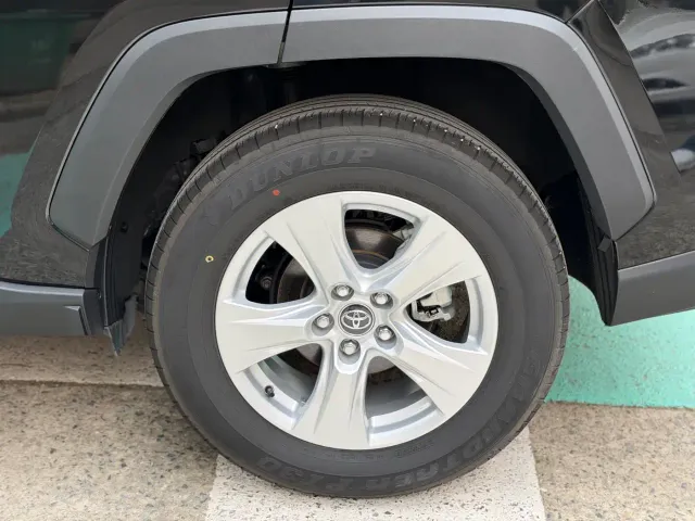 Toyota RAV4 — Фото автомобиля 29