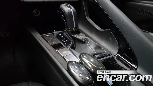 Hyundai AVANTE — Фото автомобиля 9