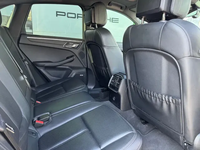 Porsche Macan — Фото автомобиля 12