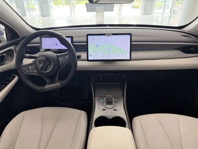 BYD Seal 05 DM-i — Фото автомобиля 6