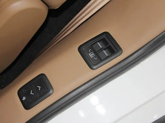 Land Rover Range Rover — Фото автомобиля 23