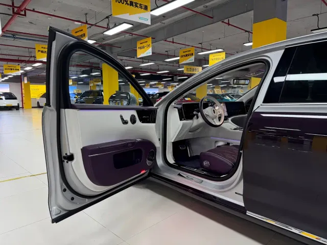 Zunjie Zunjie S800 2025 Model Extended Range Starlight Executive Edition 4-seater — Фото автомобиля 8