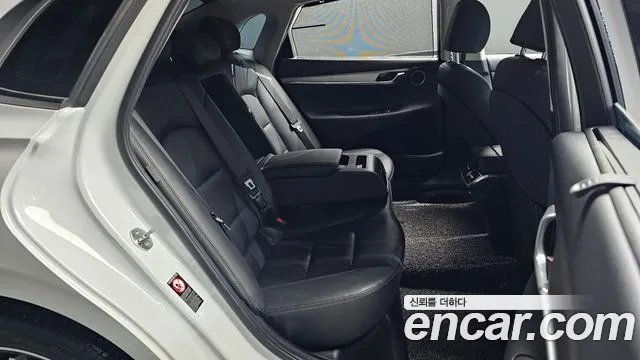 Hyundai Grandeur Новый Grandeur IG — Фото автомобиля 12