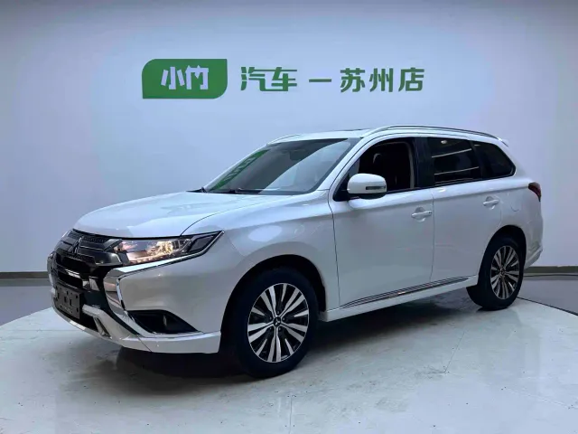Фотография автомобиля — Mitsubishi Outlander