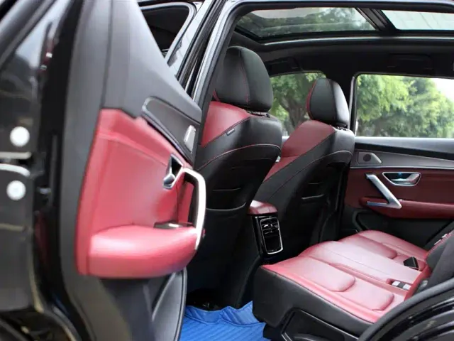Jetour X70 Plus — Фото автомобиля 12