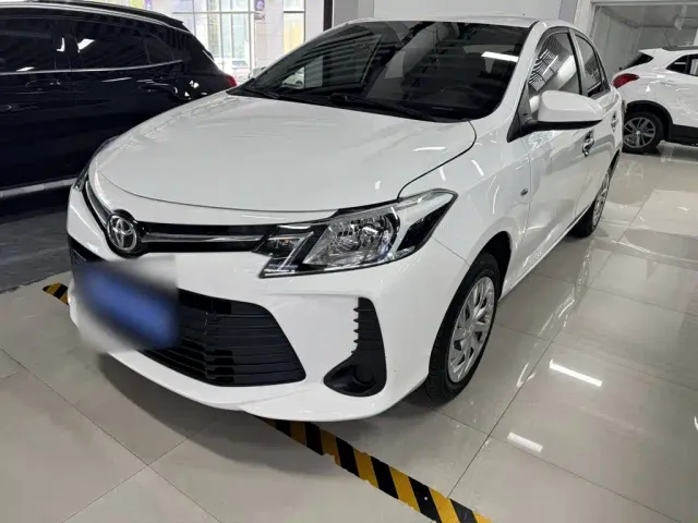 Фотография автомобиля — Toyota Vios