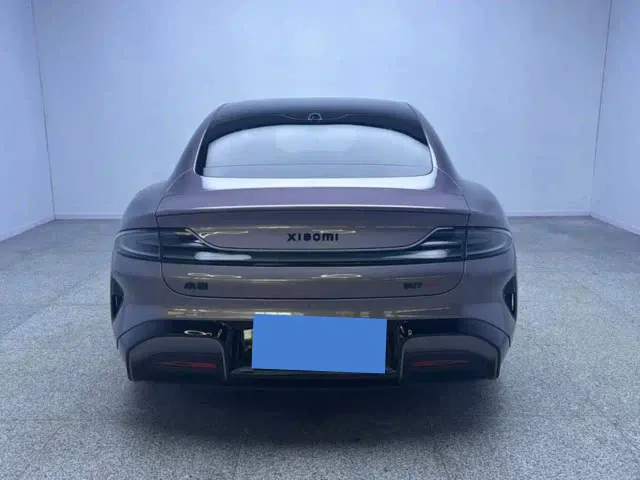Xiaomi SU7 — Фото автомобиля 9
