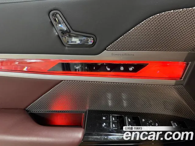 BMW 7 Series G70 — Фото автомобиля 17