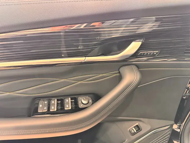 Geely Xingyue L — Фото автомобиля 9
