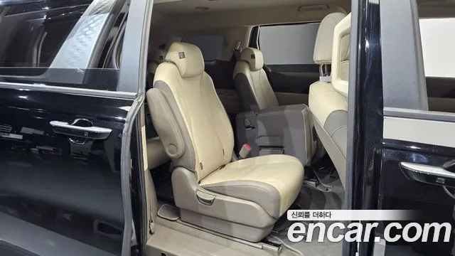 Kia Carnival 4th Gen — Фото автомобиля 17