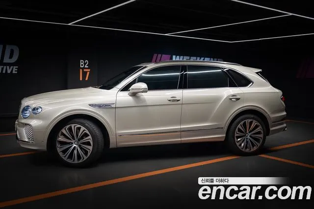 Bentley Bentayga — Фото автомобиля 2