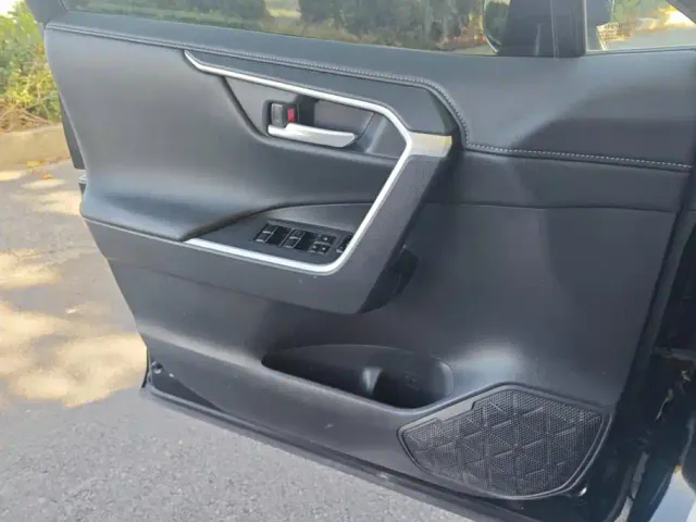 Toyota Wildlander — Фото автомобиля 7