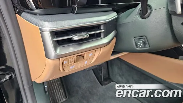 Hyundai Grandeur GN7 — Фото автомобиля 27
