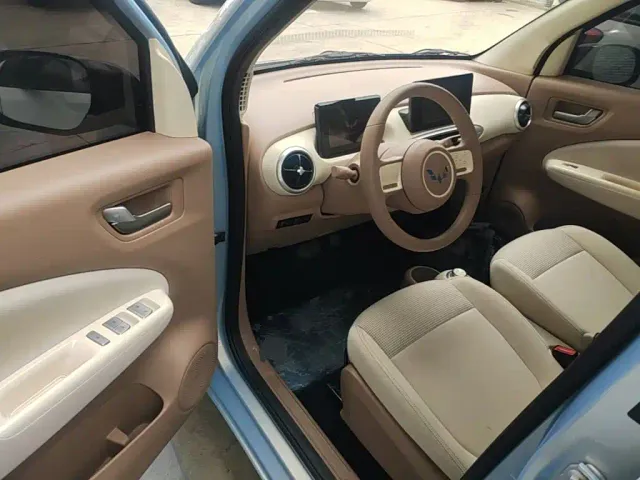 Wuling Hongguang Mini EV — Фото автомобиля 11