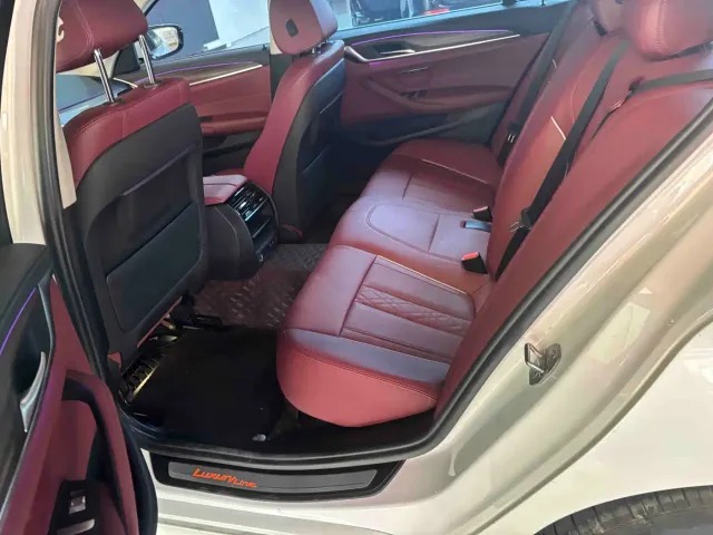 BMW 5 Series — Фото автомобиля 6