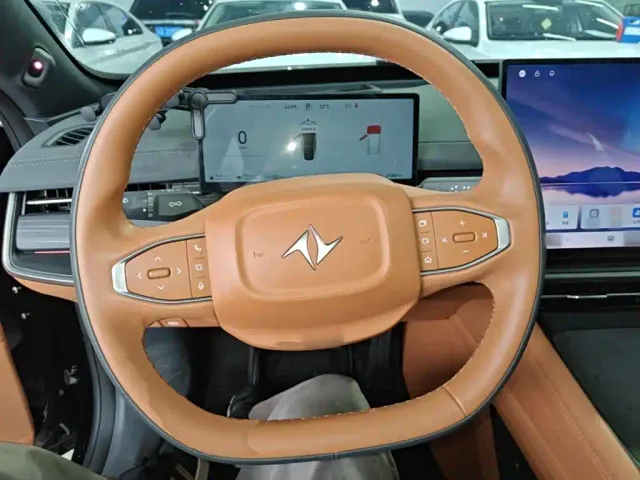 Dongfeng eπ 007 — Фото автомобиля 10