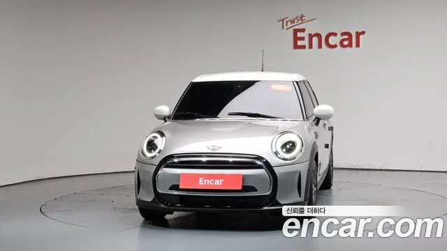 Mini Cooper Cooper 5 дверей Classic — Фото автомобиля 3