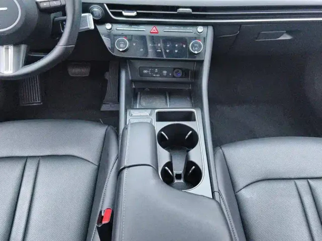Hyundai Sonata — Фото автомобиля 16