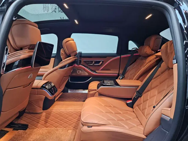 Mercedes-Benz Maybach S-Class — Фото автомобиля 13