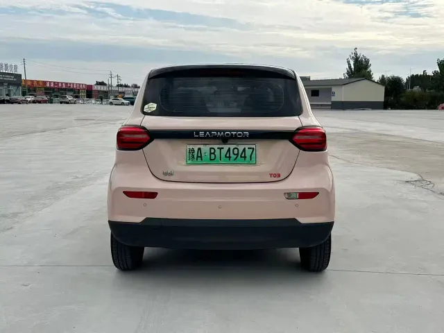 Leapmotor T03 — Фото автомобиля 8