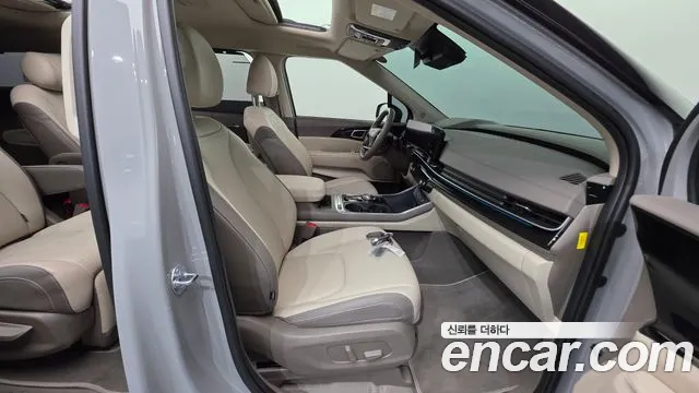 Kia Carnival 4th Gen — Фото автомобиля 16