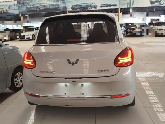 Wuling Bingo — Фото автомобиля 5