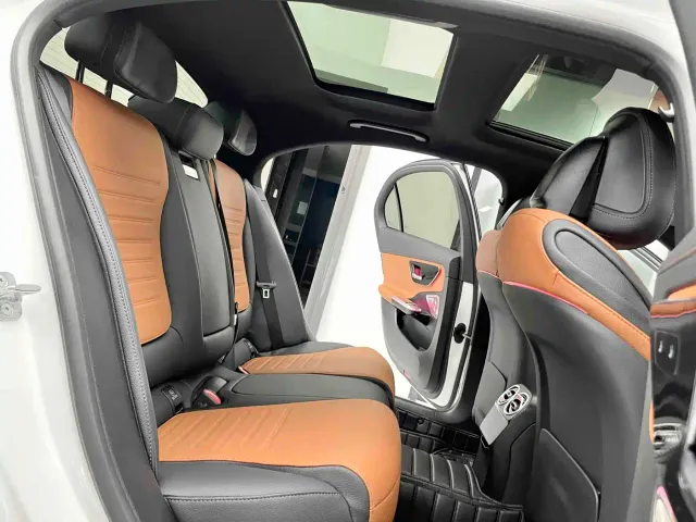 Mercedes-Benz C-Class — Фото автомобиля 6
