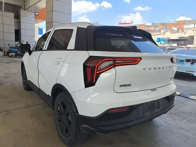 Geely Geometry E Firefly — Фото автомобиля 4