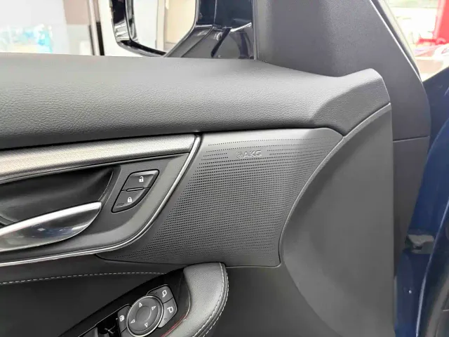 Cadillac CT5 — Фото автомобиля 6