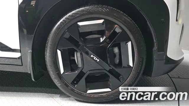 Kia EV3 — Фото автомобиля 6