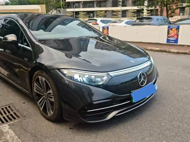 Mercedes-Benz EQS — Фото автомобиля 3