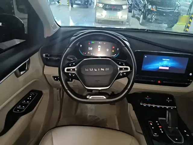 Wuling Victory — Фото автомобиля 10