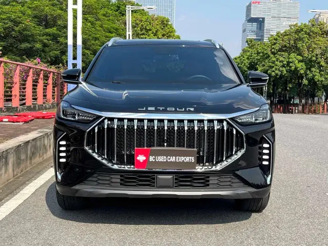 Jetour X70 Plus — Фото автомобиля 2