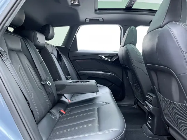 Audi Q4 e-tron — Фото автомобиля 9