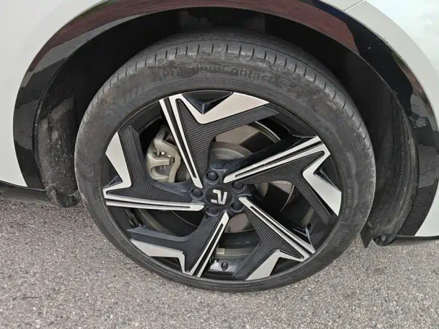 Roewe Feifan R7 — Фото автомобиля 6