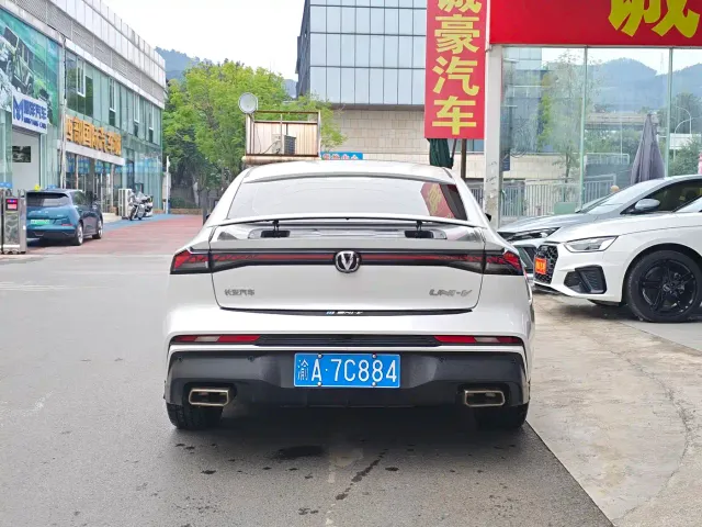 Changan UNI-V — Фото автомобиля 10