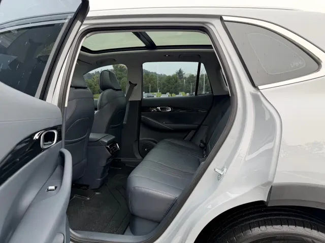 Geely Galaxy E5 — Фото автомобиля 19