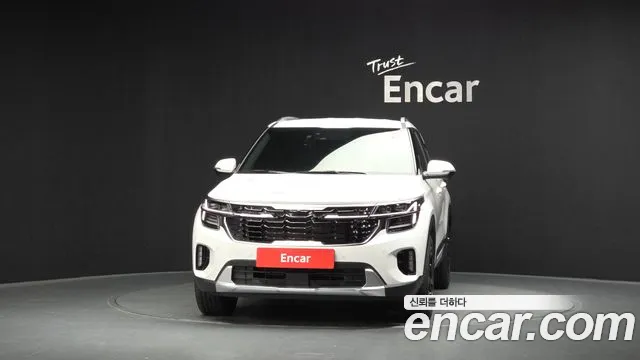 Kia Seltos Новый Seltos Бензин 2.0 2WD — Фото автомобиля 3