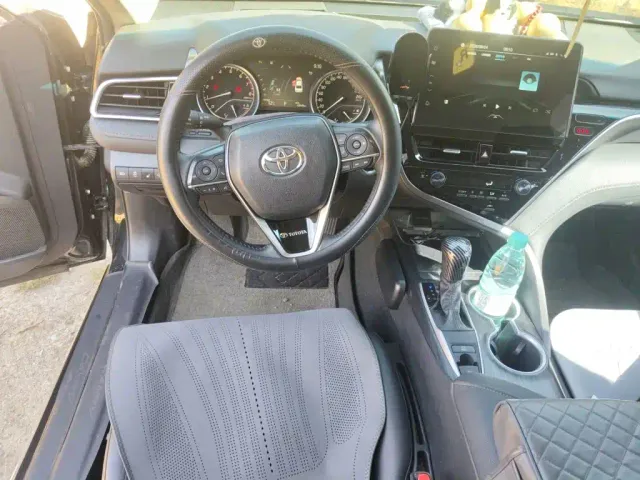 Toyota Camry — Фото автомобиля 12