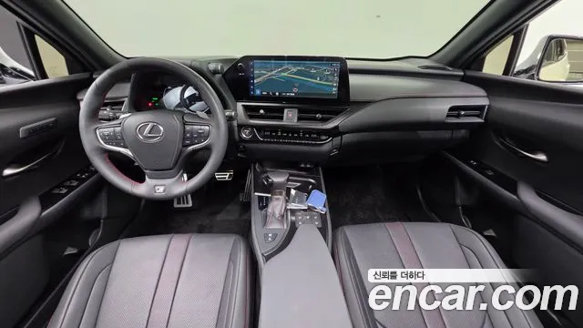 Lexus UX UX250h — Фото автомобиля 7