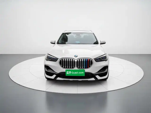 BMW X1 — Фото автомобиля 2